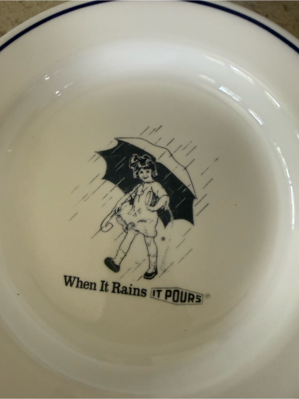 Vintage Morton Salt Umbrella Girl Bowl Plates Set of 4 - Picture 3 of 6